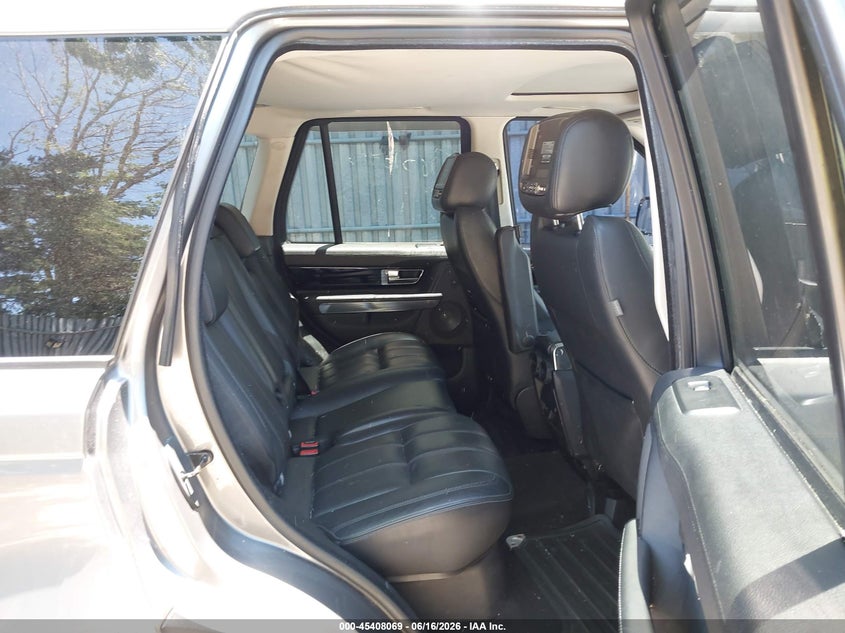 2010 Land rover Range rover sport VIN SALSK2D43AA245049 IAAI salvage auction — LEFT & RIGHT, Clear (New Jersey), sold $600 on 2026-07-08 (photo 8)