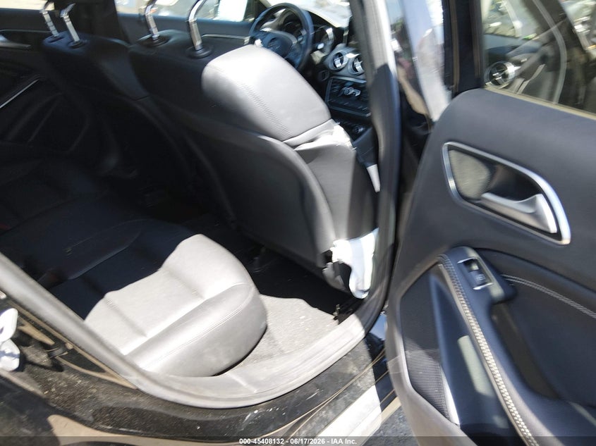 2015 Mercedes-benz VIN WDCTG4GB5FJ033323 IAAI salvage auction — RIGHT SIDE, Bill Of Sale (Washington), sold $2,850 on 2026-07-15 (photo 8)
