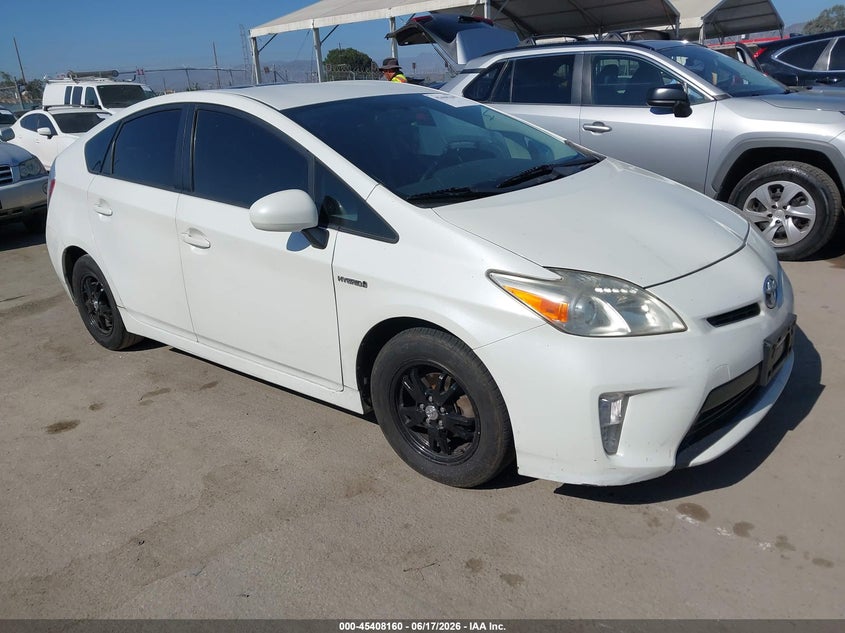 2015 Toyota Prius VIN JTDKN3DU1F1997814 IAAI salvage auction — LEFT SIDE, Salvage (California), sold $2,850 on 2026-07-15 (photo 1)