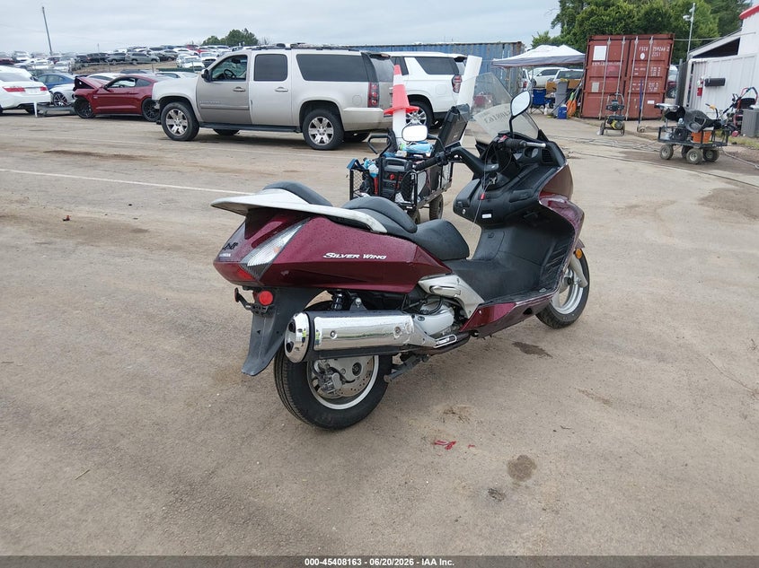2009 Honda Silver wing VIN JH2PF011X9K700007 IAAI salvage auction — RIGHT SIDE, Salvage (Mississippi), sold $425 on 2026-07-07 (photo 4)