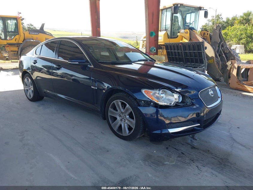 2010 Jaguar Xf VIN SAJWA0FA2AHR52851 IAAI salvage auction — RIGHT FRONT, Rebuildable (Florida), sold $475 on 2026-07-21 (photo 1)