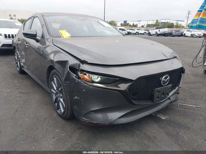 2019 Mazda 3 VIN JM1BPAMM6K1119725 IAAI salvage auction — LEFT FRONT, Salvage Title, sold $4,600 on 2026-07-17 (photo 1)
