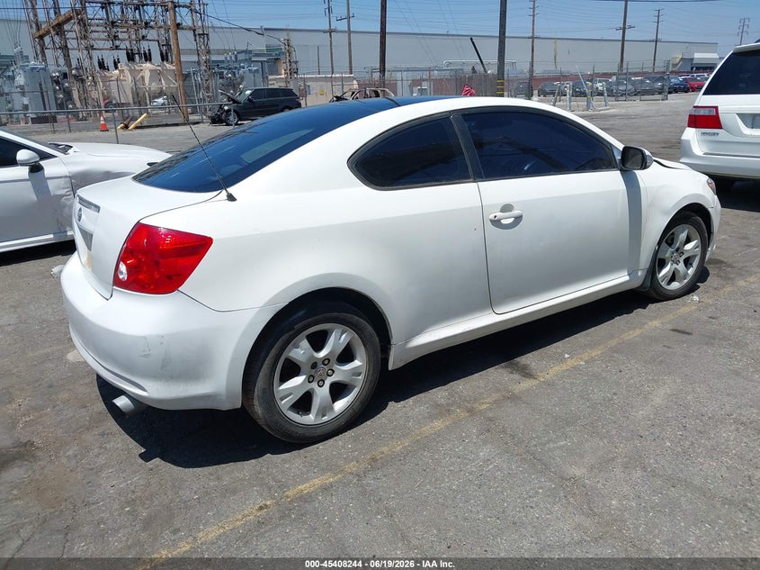 2007 Scion Tc VIN JTKDE177870186109 IAAI salvage auction — LEFT SIDE, Salvage (California), sold $375 on 2026-07-14 (photo 4)
