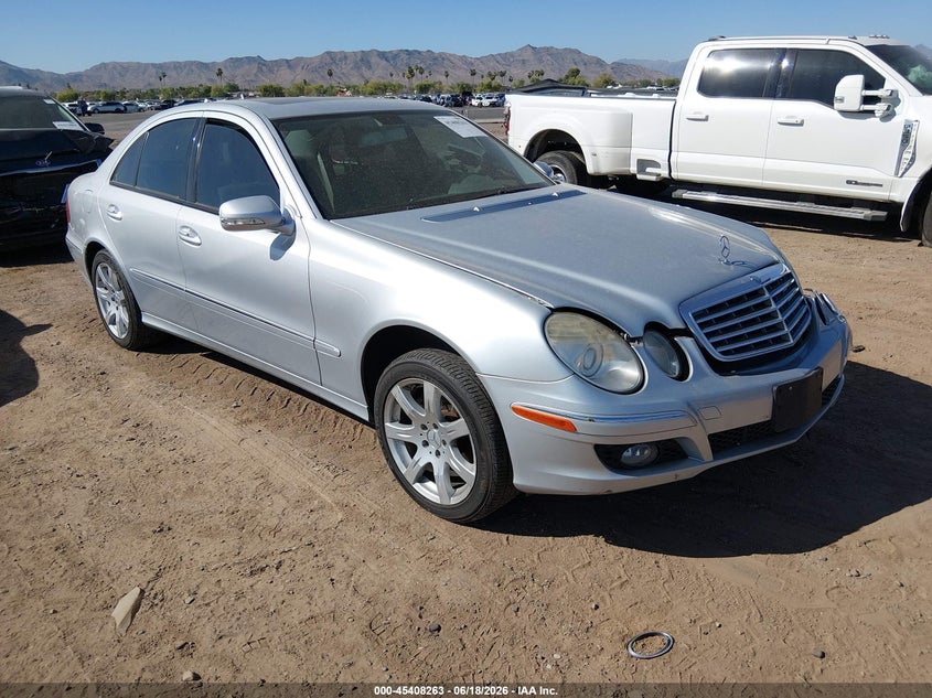 2007 Mercedes-benz E-class VIN WDBUF56X27B057833 IAAI salvage auction — NORMAL WEAR, Clear (Arizona), sold $625 on 2026-07-14 (photo 1)