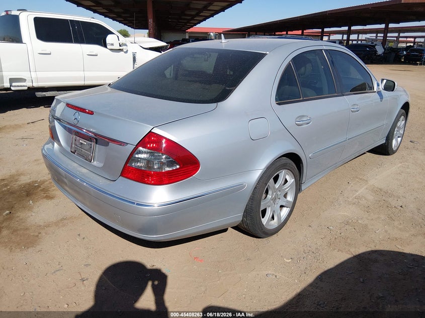 2007 Mercedes-benz E-class VIN WDBUF56X27B057833 IAAI salvage auction — NORMAL WEAR, Clear (Arizona), sold $625 on 2026-07-14 (photo 4)