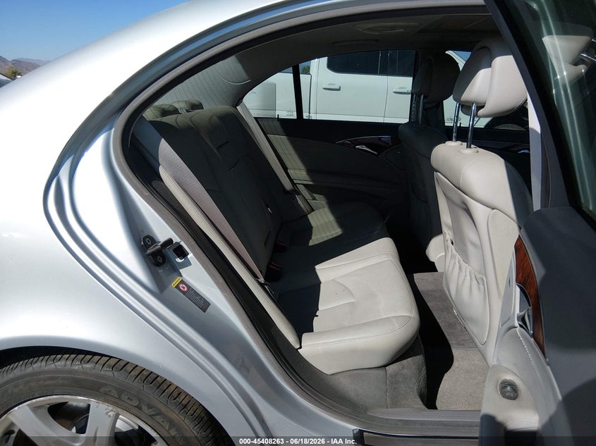 2007 Mercedes-benz E-class VIN WDBUF56X27B057833 IAAI salvage auction — NORMAL WEAR, Clear (Arizona), sold $625 on 2026-07-14 (photo 8)