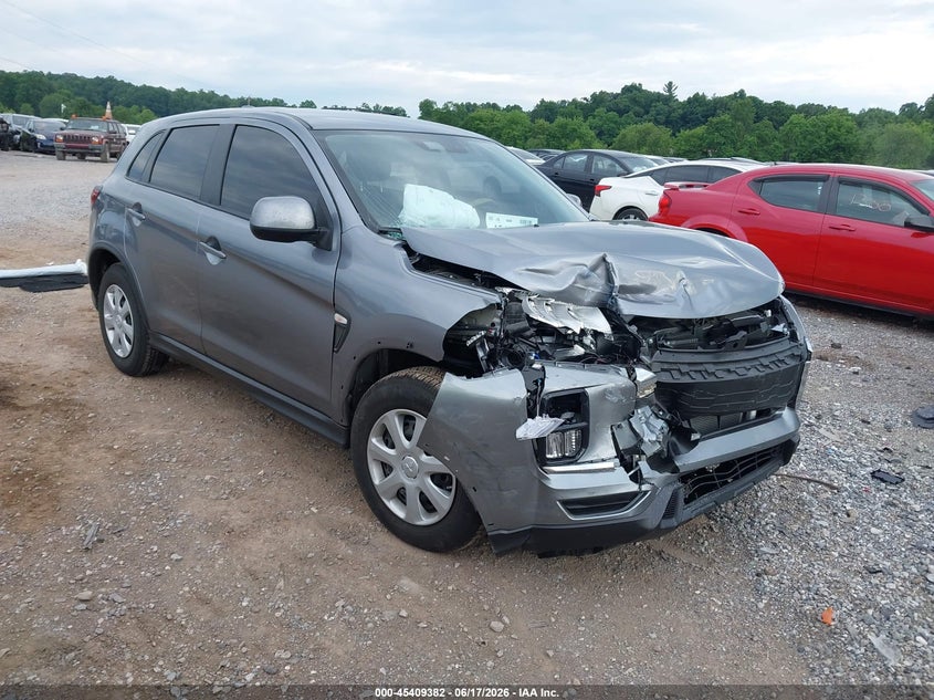 2026 Mitsubishi Outlander VIN JA4ARUAU5TU020089 IAAI salvage auction — FRONT END, Salvage Title, sold $4,700 on 2026-07-29 (photo 1)