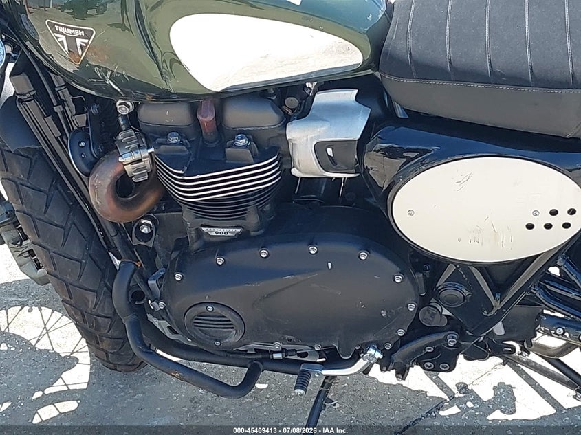 2023 Triumph motorcycle Scrambler VIN SMTD44G70PTBL0101 IAAI salvage auction — FRONT END, Rebuildable (Florida), sold $775 on 2026-07-28 (photo 9)