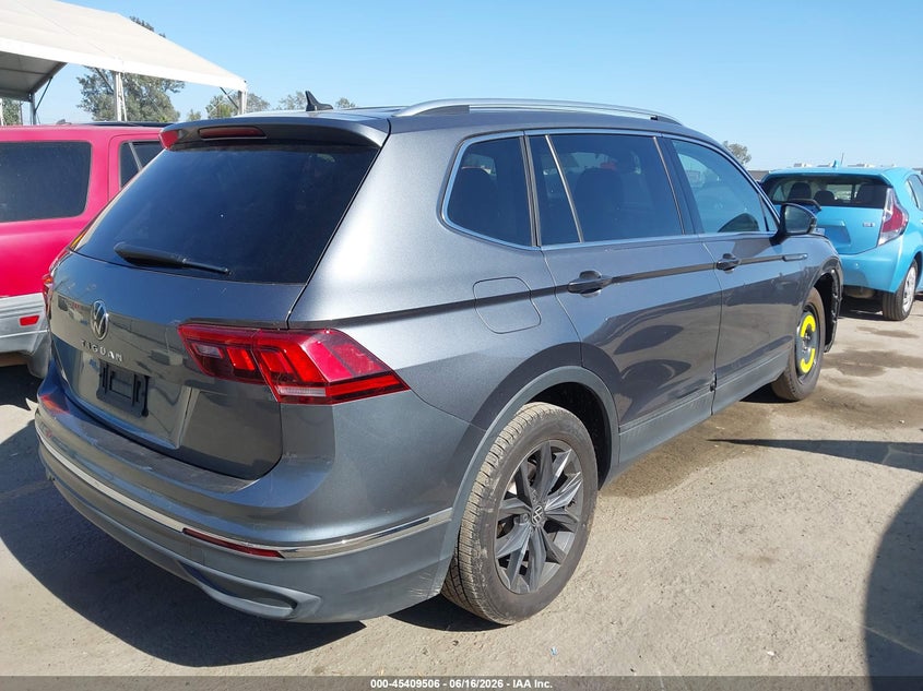 2022 Volkswagen Tiguan VIN 3VV3B7AX1NM177660 IAAI salvage auction — REPOSSESSION, Clear - Dealer Only (California), sold $10,100 on 2026-07-29 (photo 4)