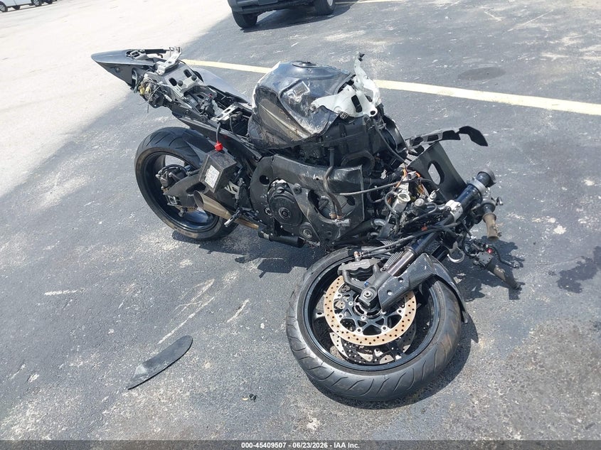 2007 Suzuki Gsx-r VIN JS1GR7KA772102374 IAAI salvage auction — ALL OVER, Rebuildable (Florida), sold $25 on 2026-07-22 (photo 1)