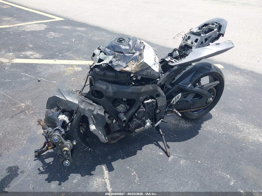 2007 Suzuki Gsx-r VIN JS1GR7KA772102374 IAAI salvage auction — ALL OVER, Rebuildable (Florida), sold $25 on 2026-07-22 (photo 2)