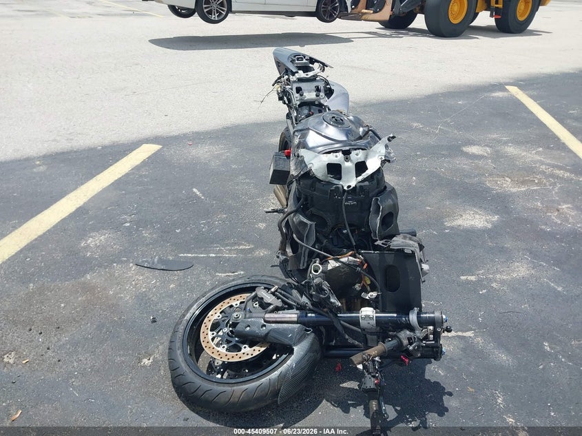 2007 Suzuki Gsx-r VIN JS1GR7KA772102374 IAAI salvage auction — ALL OVER, Rebuildable (Florida), sold $25 on 2026-07-22 (photo 5)