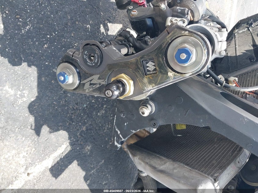 2007 Suzuki Gsx-r VIN JS1GR7KA772102374 IAAI salvage auction — ALL OVER, Rebuildable (Florida), sold $25 on 2026-07-22 (photo 7)