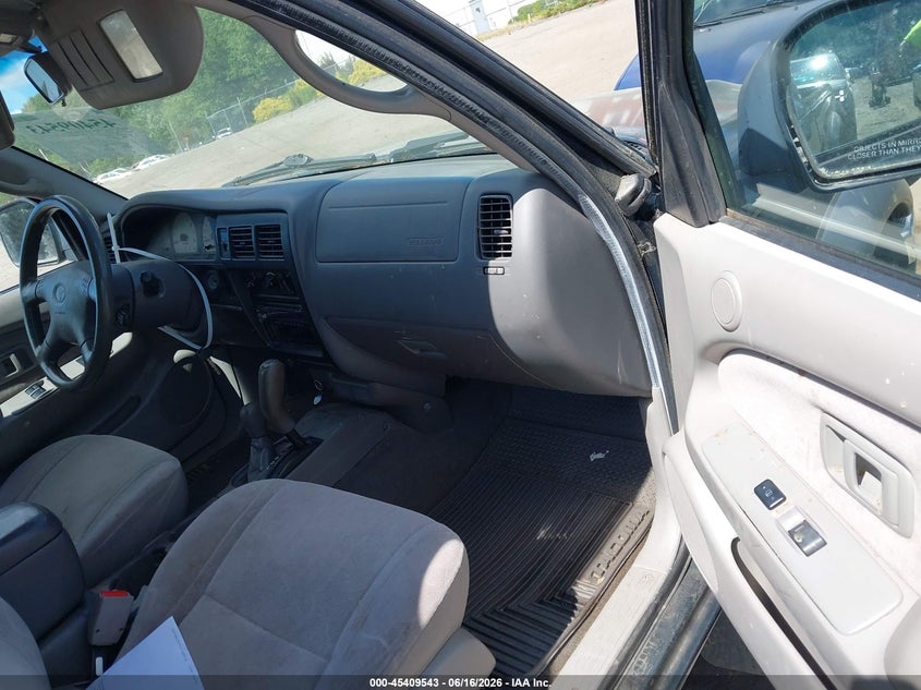2003 Toyota Tacoma VIN 5TEWN72N13Z186116 IAAI salvage auction — NORMAL WEAR, Clear (Massachusetts), sold $1,875 on 2026-07-21 (photo 5)