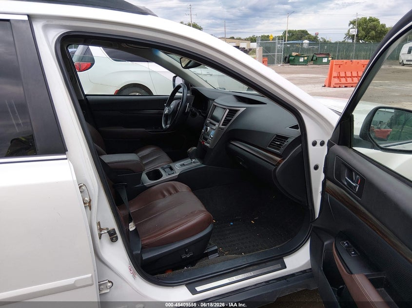 2014 Subaru Outback VIN 4S4BRCPC9E3292099 IAAI salvage auction — FRONT END, Salvage Title, sold $925 on 2026-08-01 (photo 5)