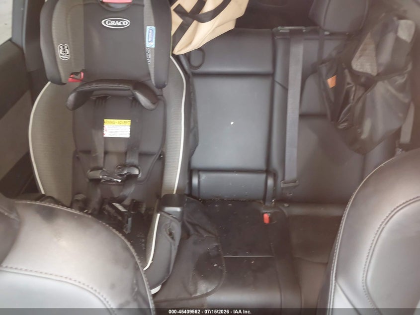 2022 Tesla Model y VIN 7SAYGDEEXNA012823 IAAI salvage auction — RIGHT FRONT, Salvage Title, sold $525 on 2026-07-23 (photo 8)
