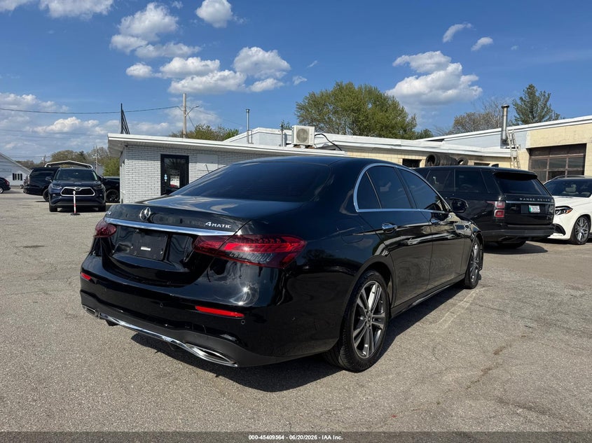 2022 Mercedes-benz E-klasse VIN W1KZF8EBXNB029411 IAAI salvage auction — UNKNOWN, Clear (Pennsylvania), sold $15,925 on 2026-07-15 (photo 4)