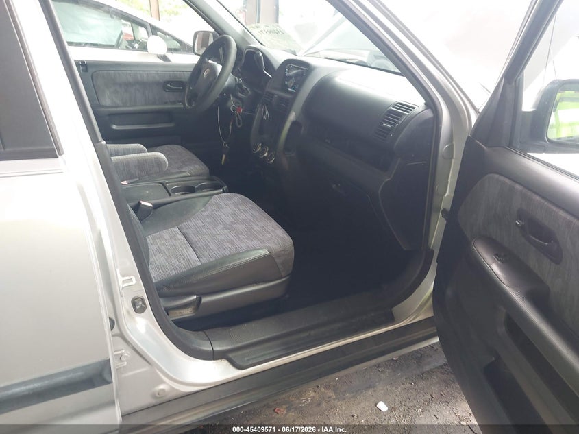 2004 Honda Cr-v VIN JHLRD68444C013962 IAAI salvage auction — REAR END, Rebuildable (Florida), sold $975 on 2026-07-10 (photo 5)