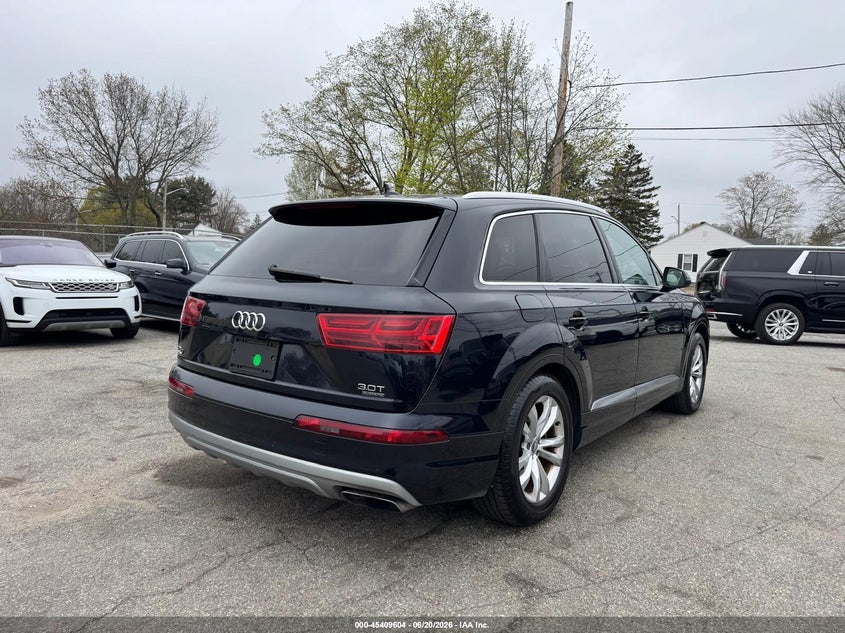 2017 Audi Q7 VIN WA1LAAF7XHD031470 IAAI salvage auction — UNKNOWN, Clear (New Jersey), sold $6,450 on 2026-07-18 (photo 4)