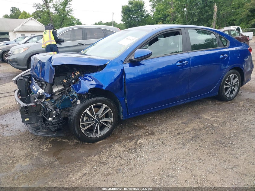2024 Kia Forte VIN 3KPF24ADXRE726966 IAAI salvage auction — FRONT END, Salvage Title, sold $2,000 on 2026-08-01 (photo 2)