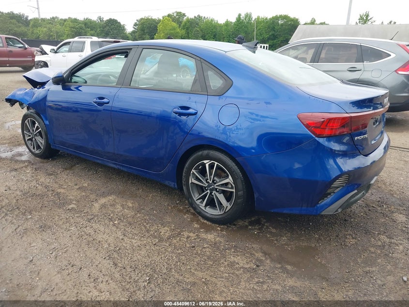 2024 Kia Forte VIN 3KPF24ADXRE726966 IAAI salvage auction — FRONT END, Salvage Title, sold $2,000 on 2026-08-01 (photo 3)