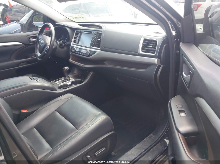 2017 Toyota Highlander VIN 5TDKZRFH5HS516900 IAAI salvage auction — FRONT END, Salvage (Idaho), sold $425 on 2026-07-29 (photo 5)