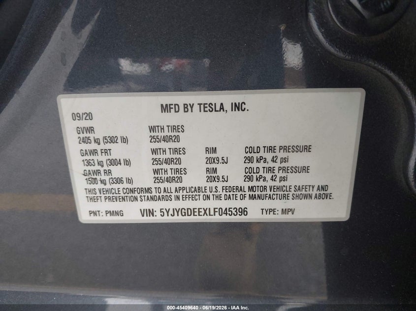 2020 Tesla Model y VIN 5YJYGDEEXLF045396 IAAI salvage auction — LEFT & RIGHT, Salvage (California), sold $7,550 on 2026-07-14 (photo 9)