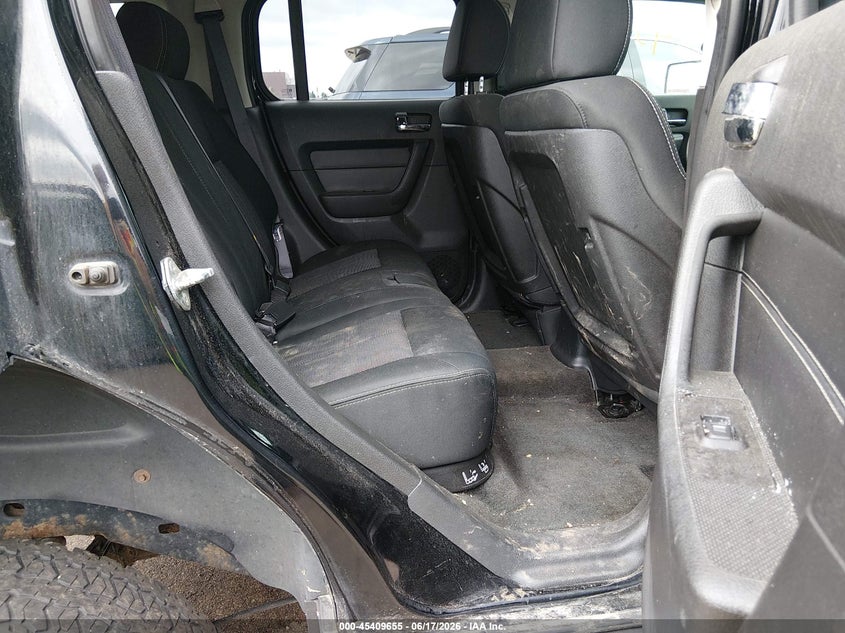 2006 Hummer H3 VIN 5GTDN136X68304531 IAAI salvage auction — MECHANICAL, Certificate Of Title (Montana), sold $875 on 2026-08-31 (photo 8)