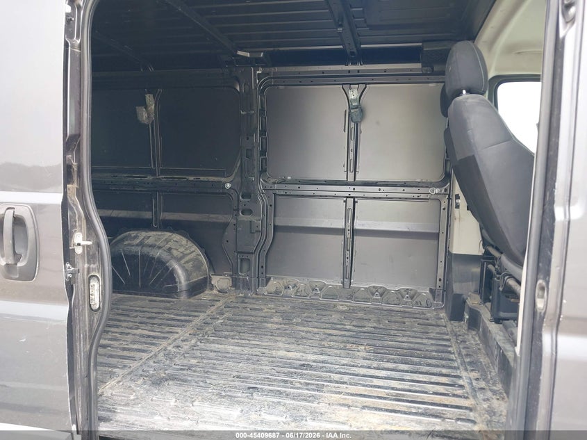 2018 Ram Promaster city VIN 3C6TRVAG8JE147324 IAAI salvage auction — NORMAL WEAR, Sf97 (Indiana), sold $13,500 on 2026-08-27 (photo 8)