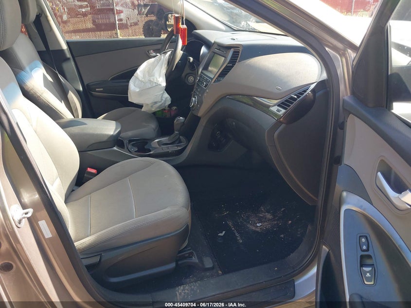 2017 Hyundai Santa fe VIN 5XYZU3LB9HG444347 IAAI salvage auction — FRONT END, Salvage (Arkansas), sold $1,750 on 2026-07-30 (photo 5)