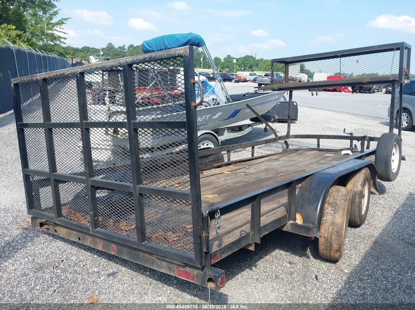 2014 Big tex trailer co inc Unknown VIN 16VNX162XE3068719 IAAI salvage auction — SIDE, Bos Undocumented Trailer (South Carolina), sold $100 on 2026-08-26 (photo 4)