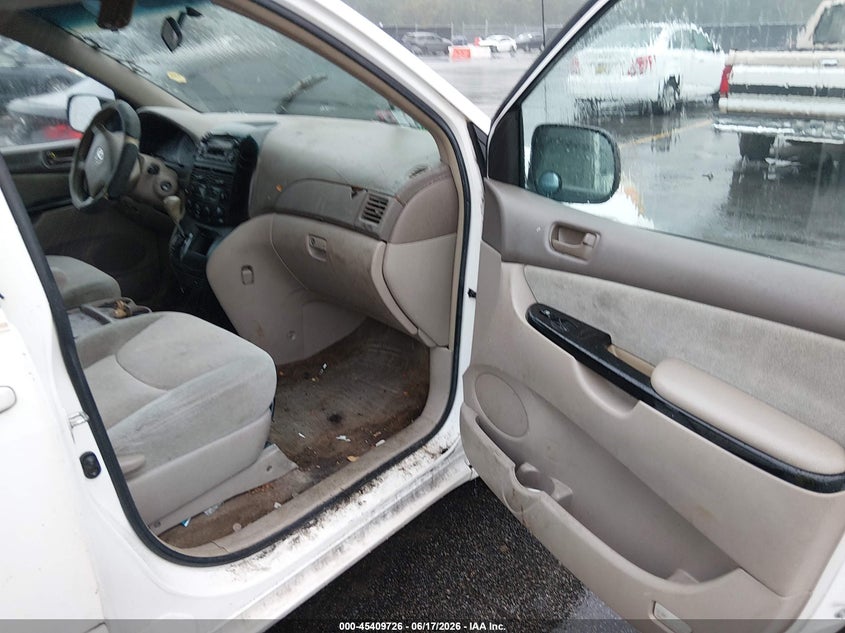 2005 Toyota Sienna VIN 5TDZA23C25S373194 IAAI salvage auction — NORMAL WEAR, Clear (North Carolina), sold $525 on 2026-07-29 (photo 5)