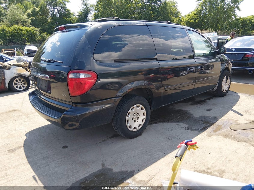 2004 Chrysler Town & country VIN 2C4GP44R24R582737 IAAI salvage auction — RIGHT SIDE, Salvage - Greater Than 75% (Maryland), sold $275 on 2026-07-09 (photo 4)