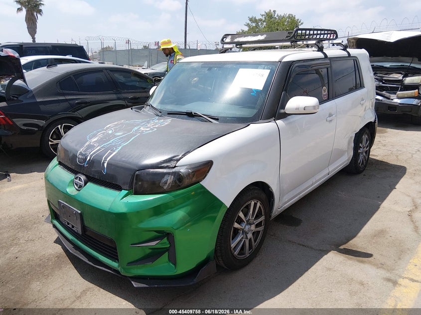 2014 Scion Xb VIN JTLZE4FE3EJ065210 IAAI salvage auction — LEFT SIDE, Salvage (California), sold $750 on 2026-07-15 (photo 2)