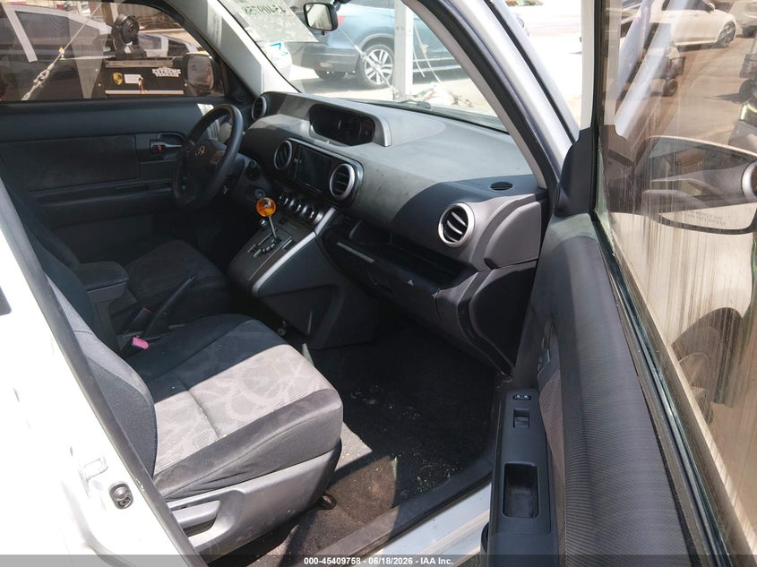 2014 Scion Xb VIN JTLZE4FE3EJ065210 IAAI salvage auction — LEFT SIDE, Salvage (California), sold $750 on 2026-07-15 (photo 5)