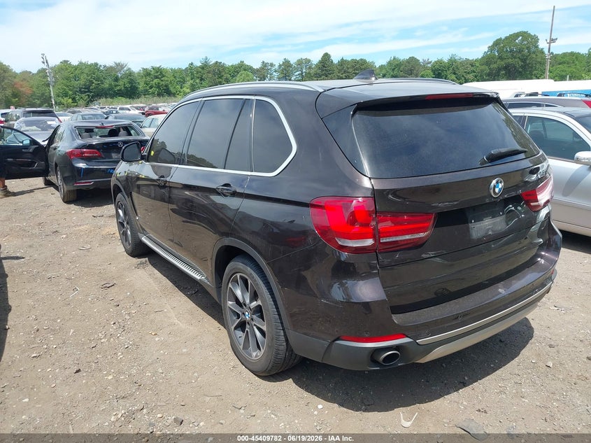 2016 BMW X5 VIN 5UXKR0C51G0P21457 IAAI salvage auction — UNDERCARRIAGE, Salvage Title, sold $5,575 on 2026-08-29 (photo 3)