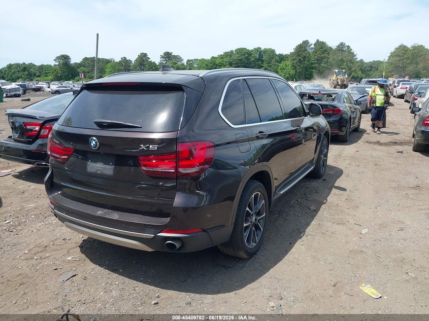 2016 BMW X5 VIN 5UXKR0C51G0P21457 IAAI salvage auction — UNDERCARRIAGE, Salvage Title, sold $5,575 on 2026-08-29 (photo 4)