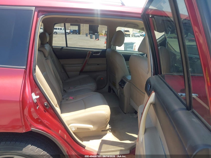 2008 Toyota Highlander VIN JTEDS42A582016120 IAAI salvage auction — FRONT END, Salvage (California), sold $2,050 on 2026-07-12 (photo 8)
