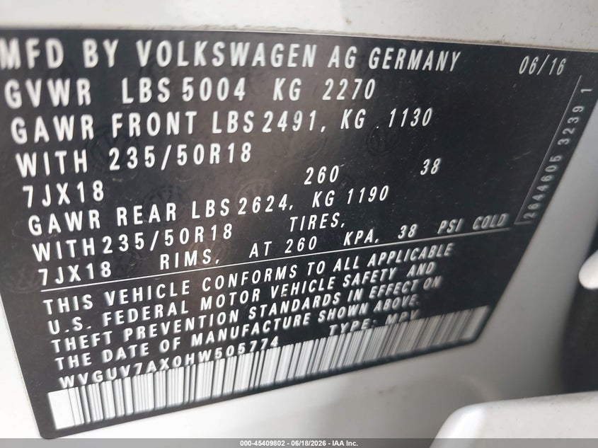 2017 Volkswagen Tiguan VIN WVGUV7AX0HW505774 IAAI salvage auction — LEFT FRONT, Salvage Title, sold $2,350 on 2026-07-22 (photo 9)