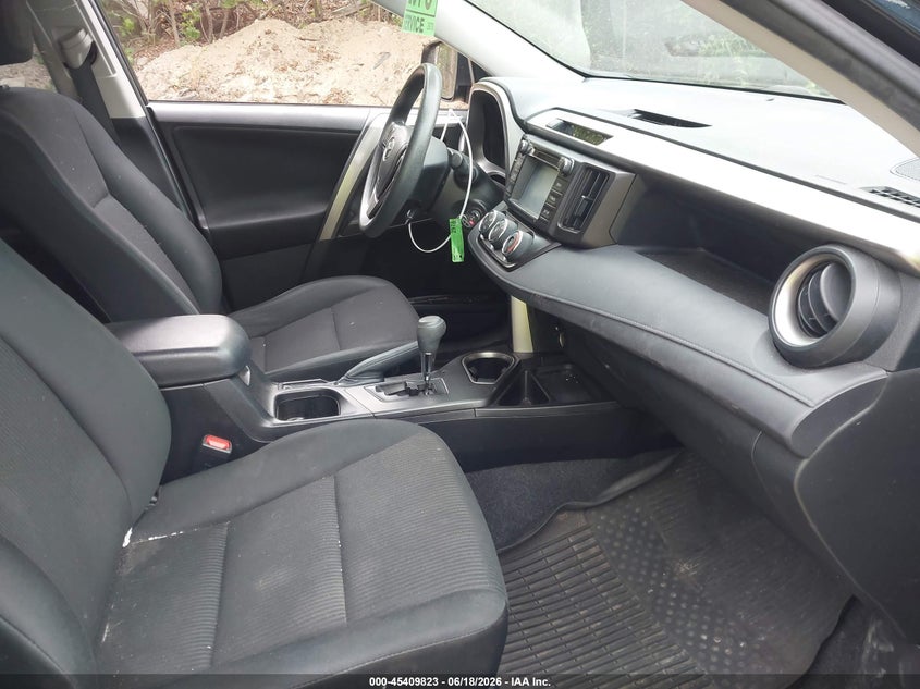 2018 Toyota Rav 4 VIN JTMBFREV3JJ236007 IAAI salvage auction — MECHANICAL, Salvage (Massachusetts), sold $4,100 on 2026-07-16 (photo 5)