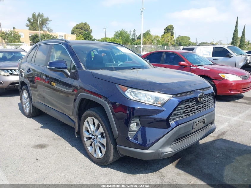 2019 Toyota Rav 4 VIN JTMC1RFV1KD027530 IAAI salvage auction — LEFT REAR, Salvage (California), sold $8,300 on 2026-07-09 (photo 1)