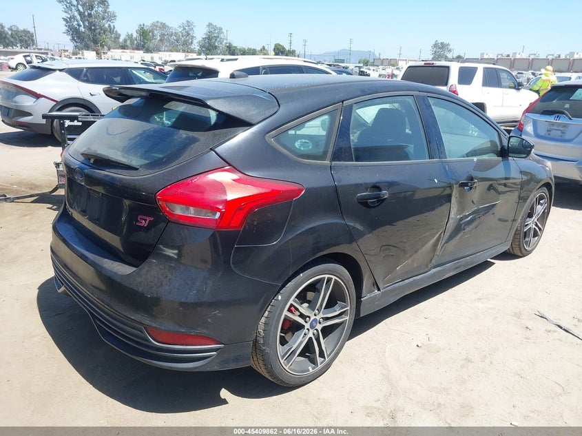 2016 Ford Focus st VIN 1FADP3L9XGL203257 IAAI salvage auction — NORMAL WEAR, Clear - Dealer Only (California), sold $1,800 on 2026-07-08 (photo 4)
