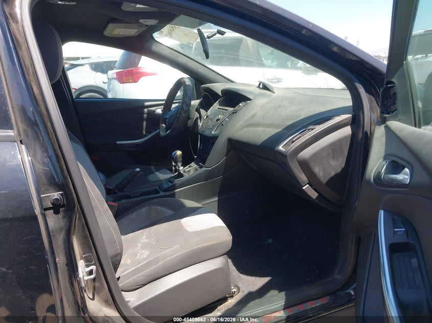 2016 Ford Focus st VIN 1FADP3L9XGL203257 IAAI salvage auction — NORMAL WEAR, Clear - Dealer Only (California), sold $1,800 on 2026-07-08 (photo 5)