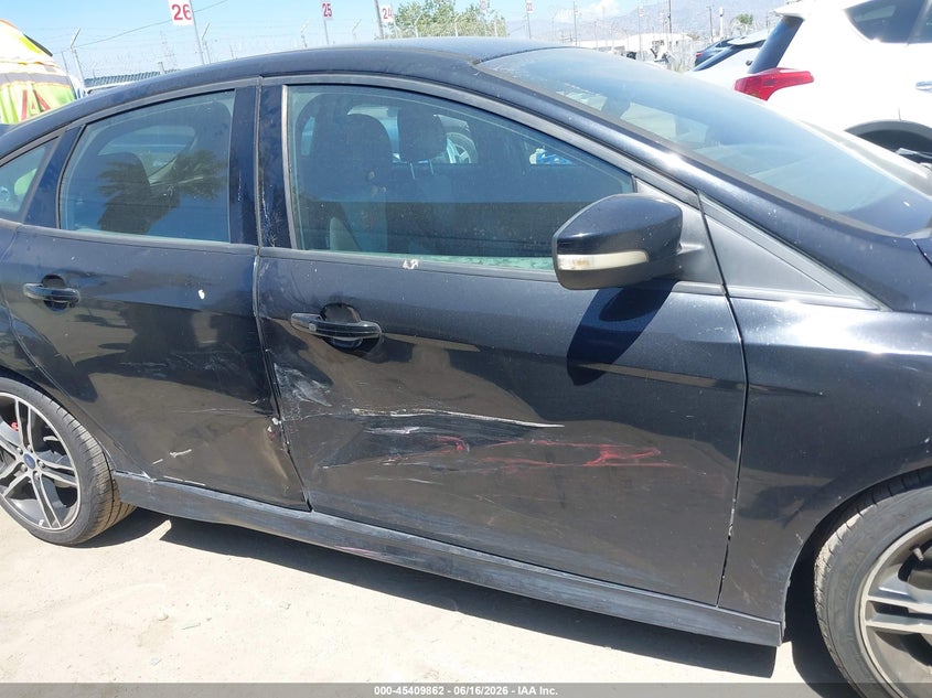 2016 Ford Focus st VIN 1FADP3L9XGL203257 IAAI salvage auction — NORMAL WEAR, Clear - Dealer Only (California), sold $1,800 on 2026-07-08 (photo 6)