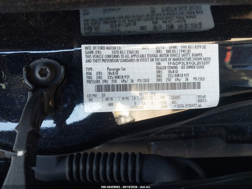 2016 Ford Focus st VIN 1FADP3L9XGL203257 IAAI salvage auction — NORMAL WEAR, Clear - Dealer Only (California), sold $1,800 on 2026-07-08 (photo 9)