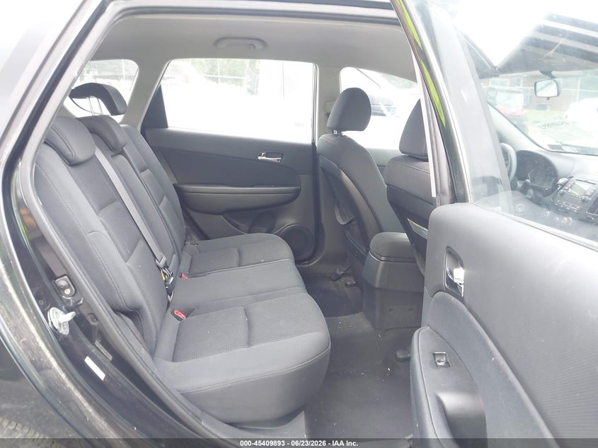 2009 Hyundai Elantra VIN KMHDC86E09U036654 IAAI salvage auction — FRONT END, Clear (Virginia), sold $250 on 2026-07-21 (photo 8)