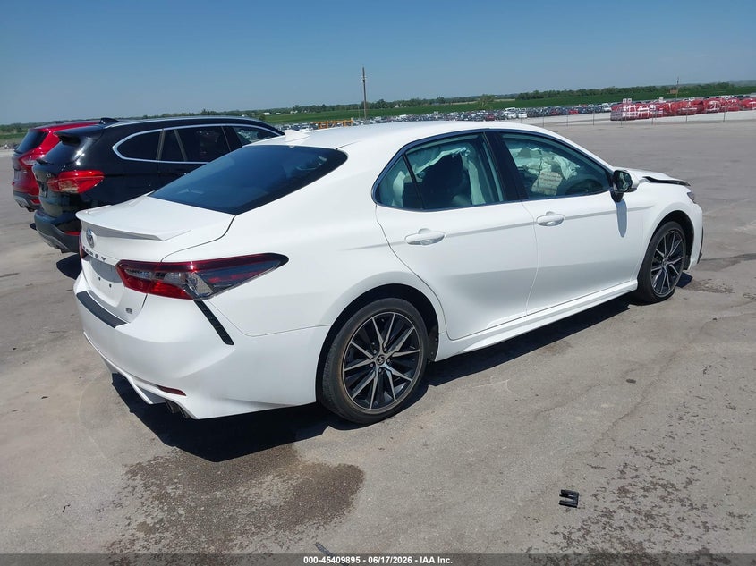 2024 Toyota Camry VIN 4T1G11AK7RU258504 IAAI salvage auction — LEFT FRONT, Salvage Title, sold $7,000 on 2026-08-06 (photo 4)