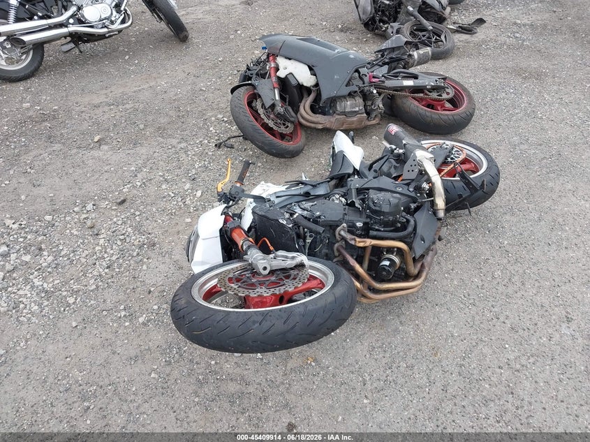 2008 Kawasaki Zr1000 VIN JKAZRCB158A018577 IAAI salvage auction — LEFT SIDE, Salvage (Pennsylvania), sold $325 on 2026-07-28 (photo 2)