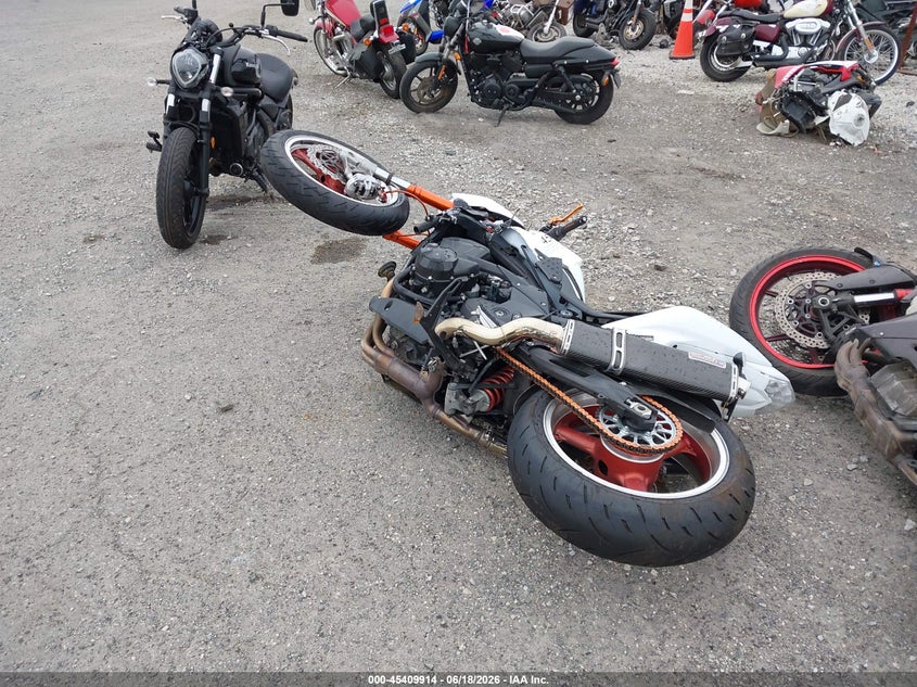 2008 Kawasaki Zr1000 VIN JKAZRCB158A018577 IAAI salvage auction — LEFT SIDE, Salvage (Pennsylvania), sold $325 on 2026-07-28 (photo 3)
