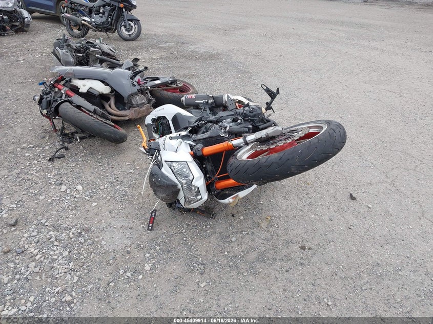 2008 Kawasaki Zr1000 VIN JKAZRCB158A018577 IAAI salvage auction — LEFT SIDE, Salvage (Pennsylvania), sold $325 on 2026-07-28 (photo 5)